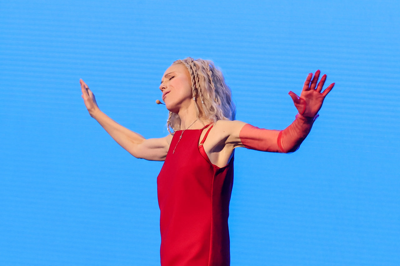 «У меня появилась команда»: Ирина Тонева о «Шоу Аватар» и стремлении развивать сольный проект