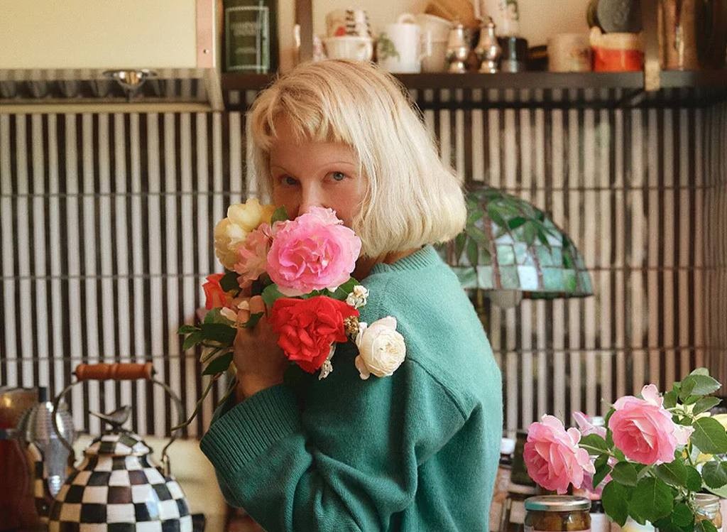 Памела Андерсон выпустила серию маринованных огурцов
