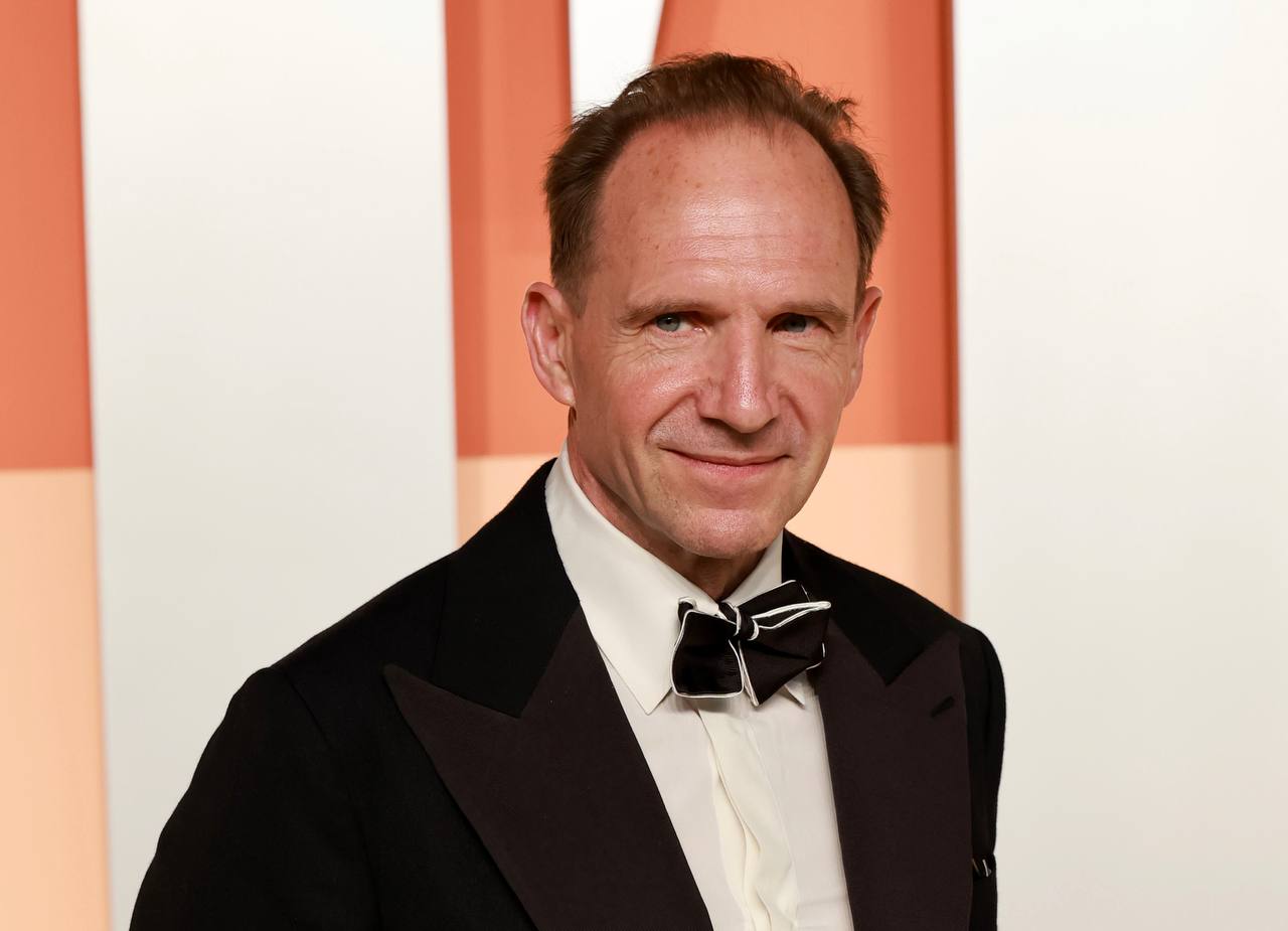 Рэйф Файнс поставил оперу «Евгений Онегин» в парижской Гранд-опере