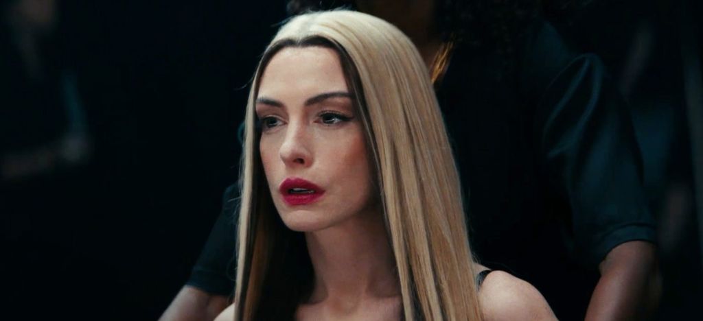 Энн Хэтэуэй рассказала о странностях, которые происходили на съемках картины «Мать Мария»