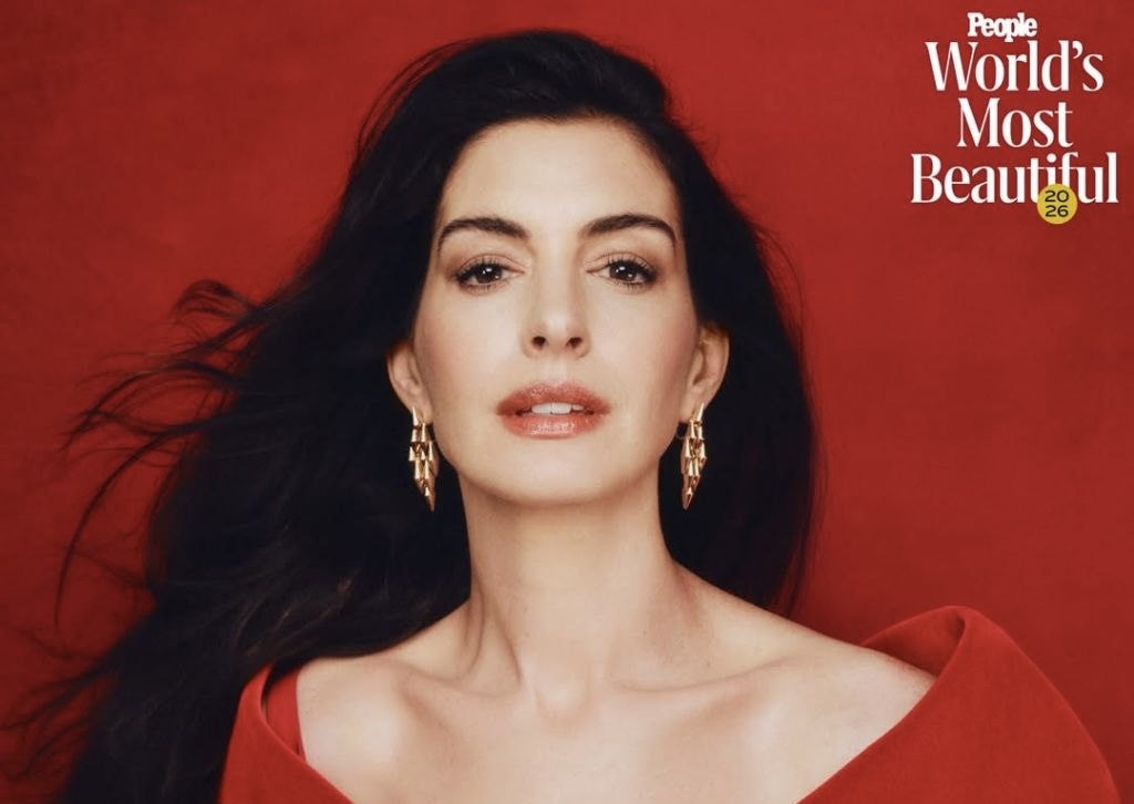 Энн Хэтэуэй признали самой красивой знаменитостью в мире