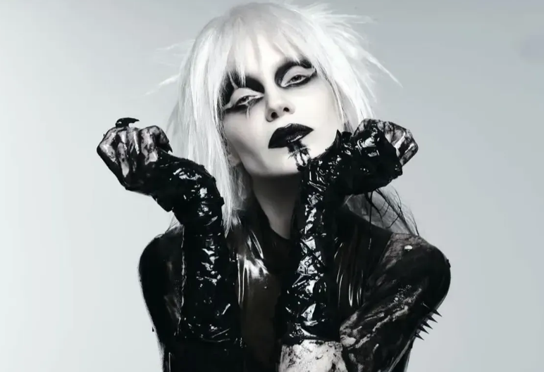 Глюкоза рассказала о реакции мужа на ее новый образ