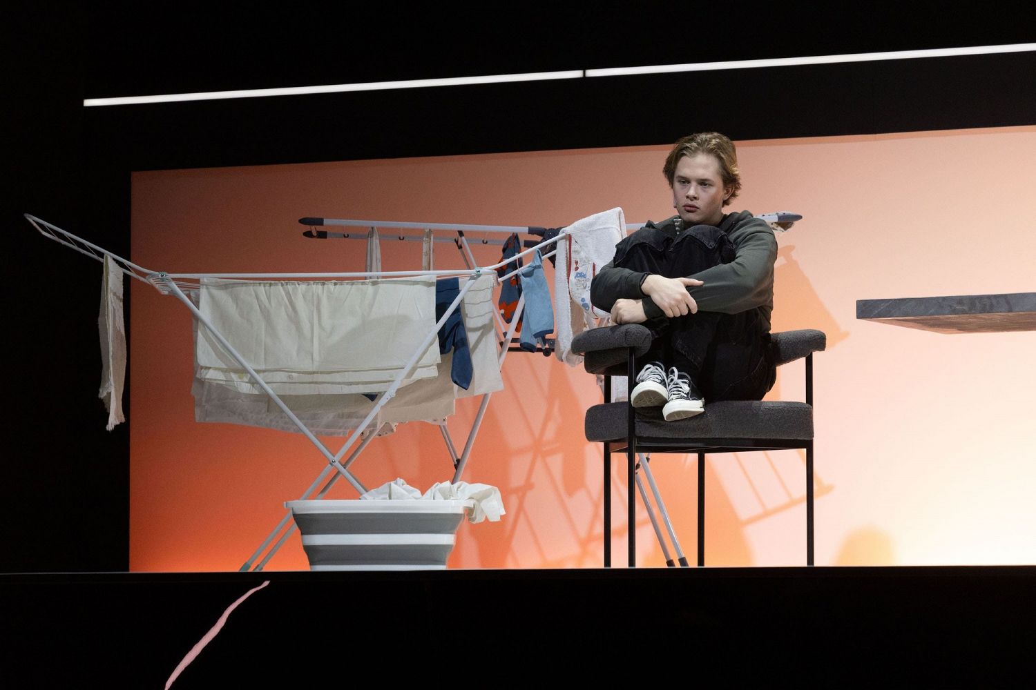 Леон Кемстач дебютировал в театре