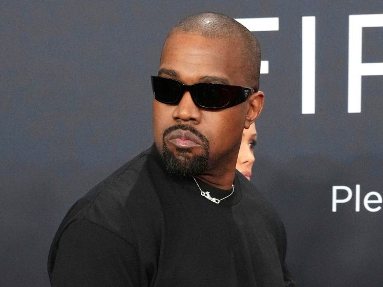 Канье Уэсту запретили въезд в Великобританию