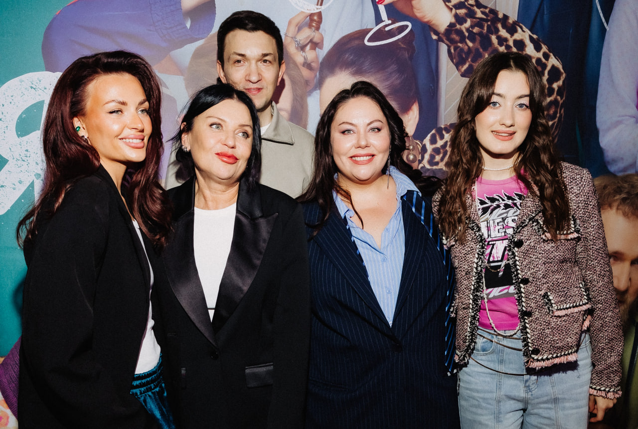 В Москве прошел специальный показ комедии «Вечерняя школа»