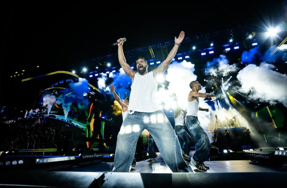 В Баку прошел концерт Рики Мартина