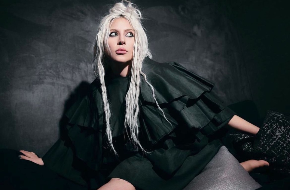 Леди Гагу заподозрили в беременности