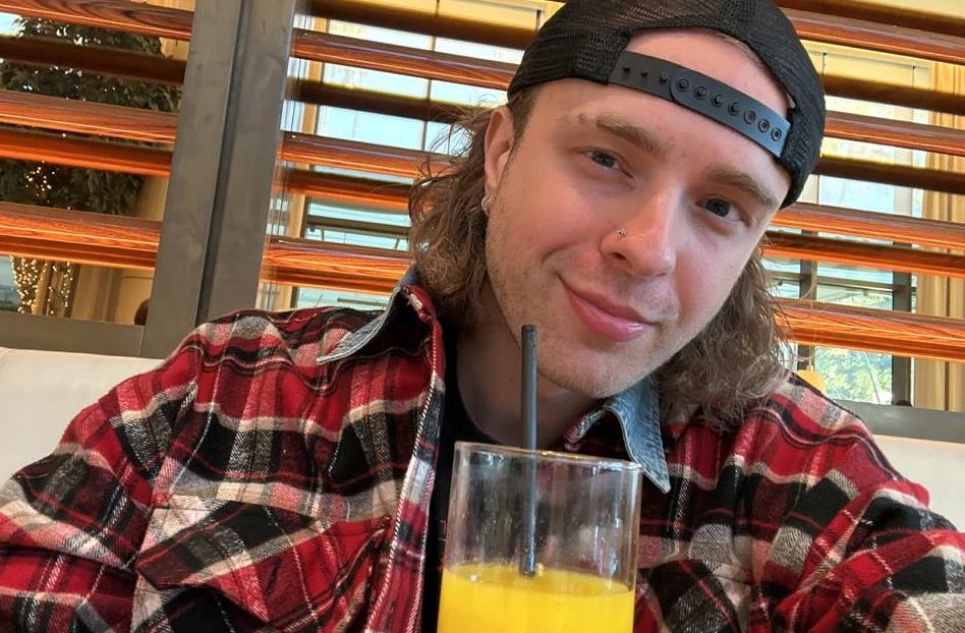 Егор Крид купил очки за полмиллиона рублей 