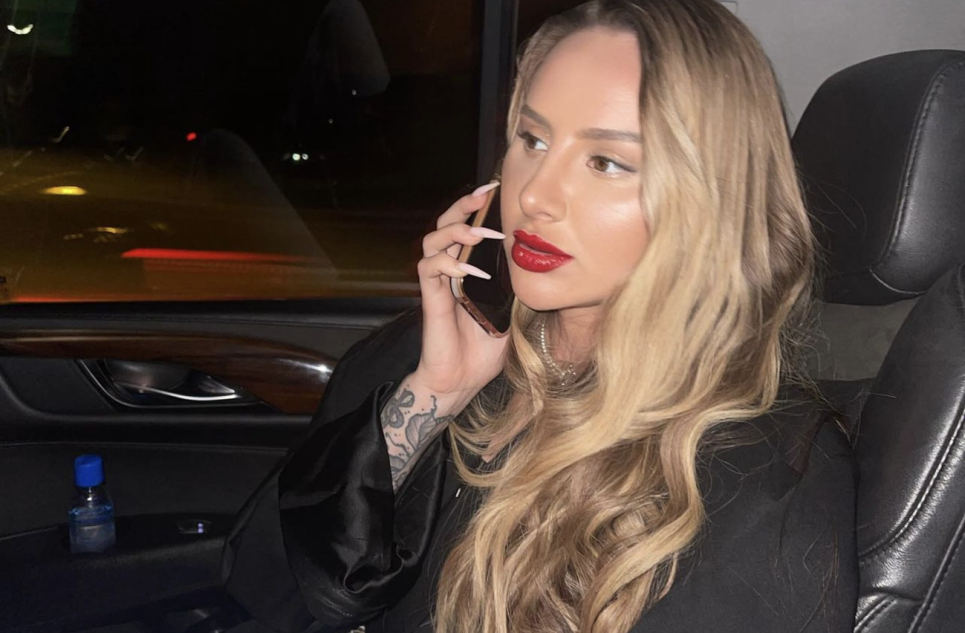 ANNA ASTI УХОДИТ  В  БИЗНЕС? 