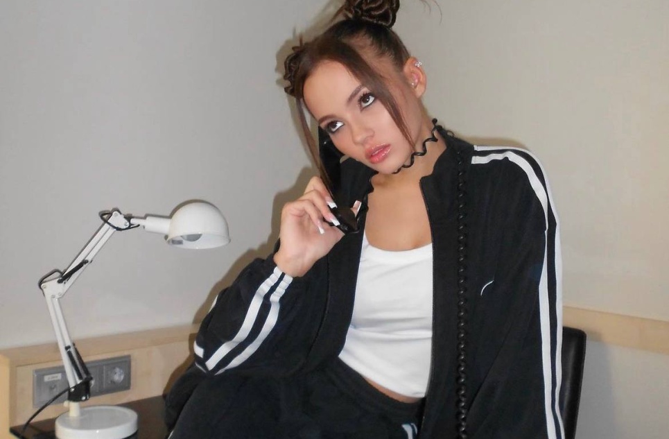 Валя Карнавал и ее рекорды: блогер 74 раза нарушила ПДД за три месяца