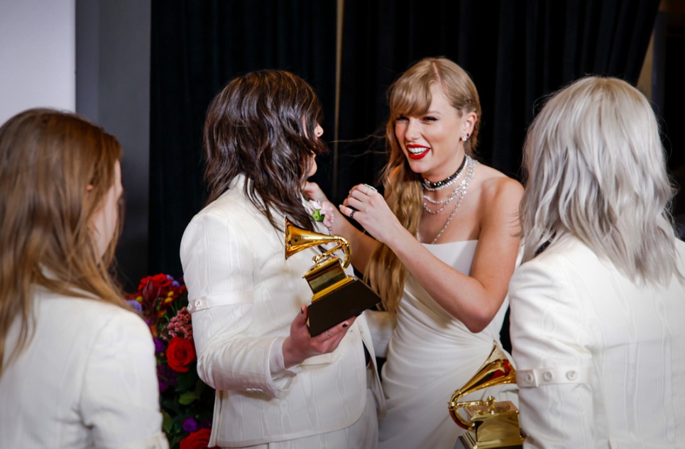 Объявлены победители «Грэмми–2024»