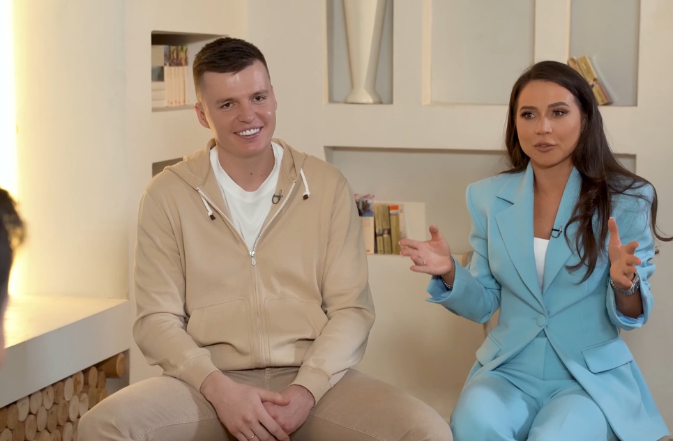 «Звонят из ФНС, иду плачу»: Лерчек и ее муж дали первое интервью