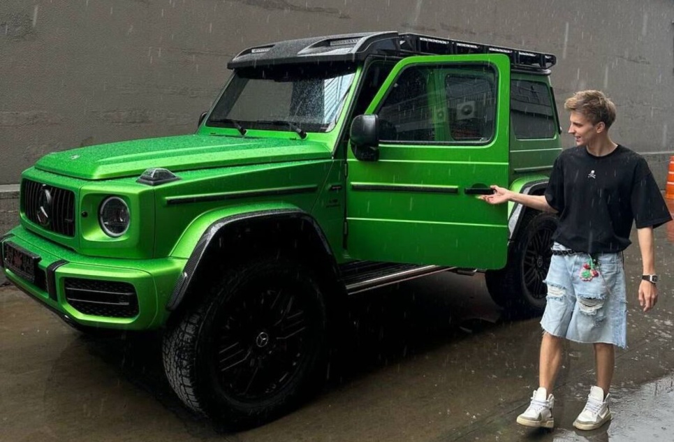 На что Влад Бумага потратил 40 миллионов? 