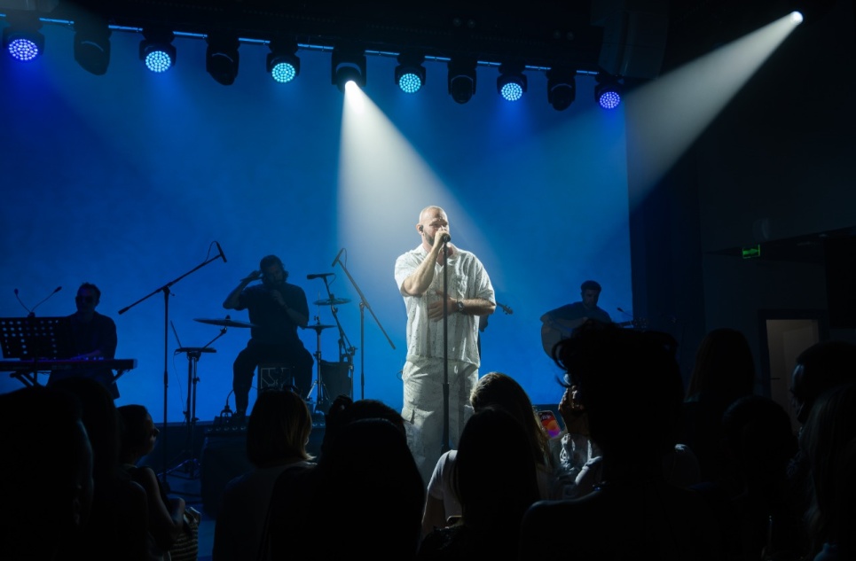 Loc-Dog представил свой первый акустический альбом