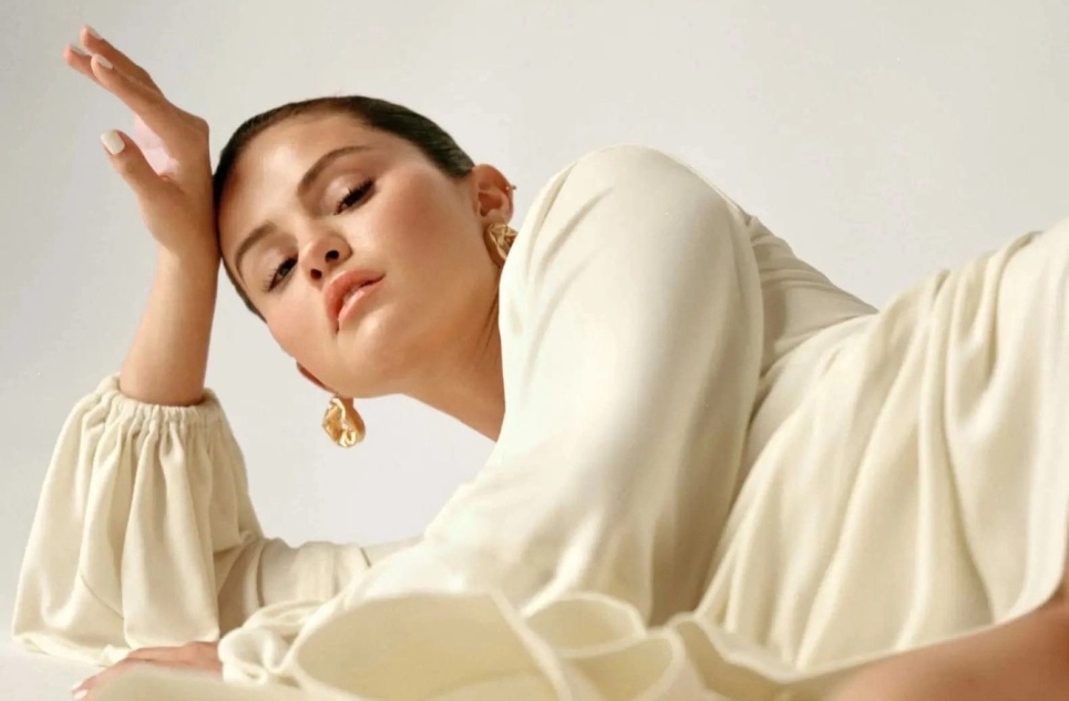 Селена Гомес призналась, что не сможет родить ребенка из-за болезни 