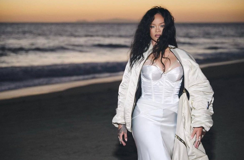 Рианна выставила пентхаус на продажу за $25 млн: как он выглядит