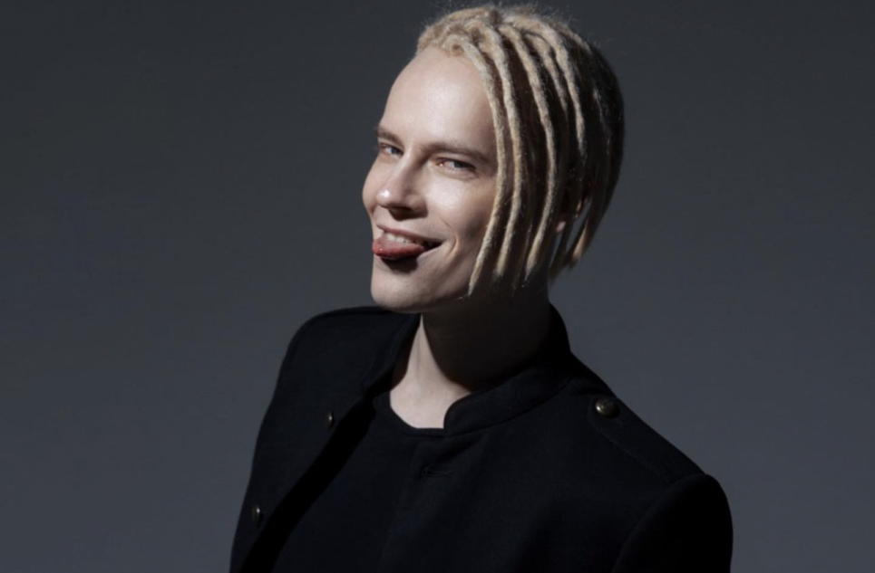 Почему SHAMAN не любит праздновать Новый год?  