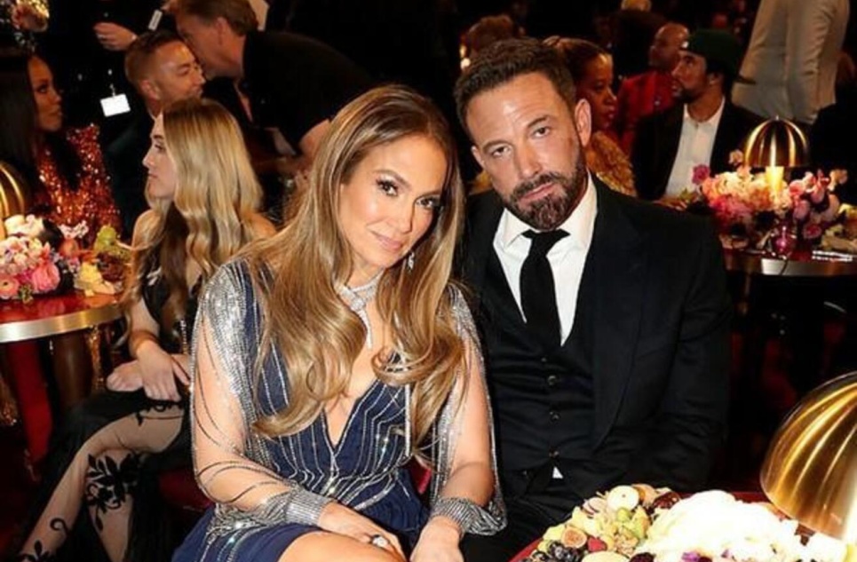 Джей Ло и Бен Аффлек стали героями мемов! 