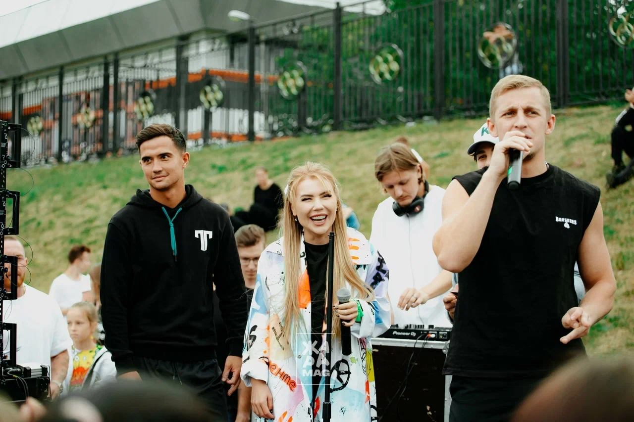 Карина Кросс, Саша Стоун, Никита Серов, Дэни Яровский провели открытую тренировку Insight Day 1