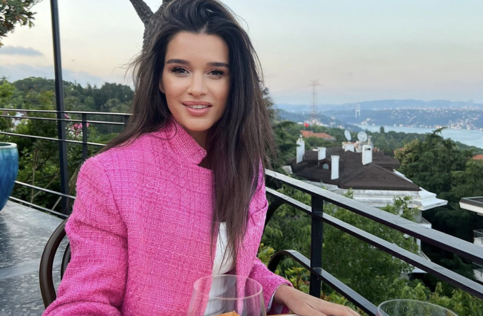 Ксения Бородина и Киану Ривз отдыхают в одном отделе 