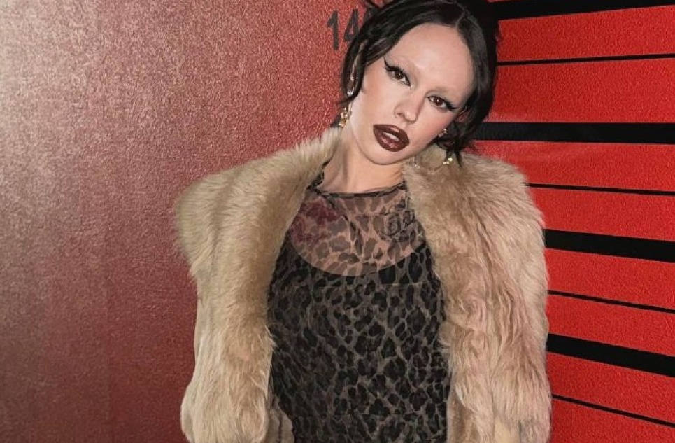 Инстасамка без бровей, подписчики в шоке. Что дальше?   