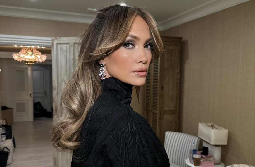 Она вернулась спустя 10 лет:  Дженнифер Лопес выпустила новый трек 