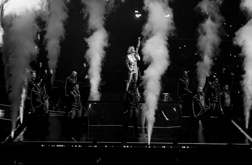 «Самое главное,  что пришло 14 тысяч и это офигеть!» Как прошел концерт Полины Гагариной? 