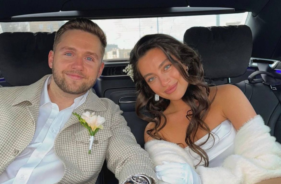 «Мы кайфанули»: Влад Соколовский сыграл свадьбу спустя два года после росписи