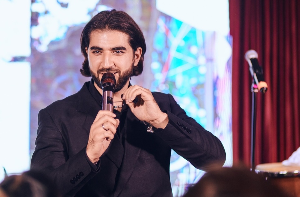 Черная, черная, но прекрасная твоя любовь 