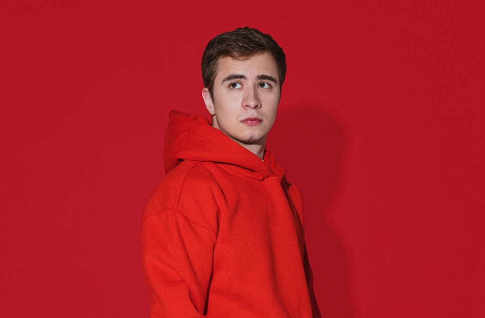 Ramil’ рассказал про съемки клипа «Тает снег» и про то, как было сложно выбрать главную героиню